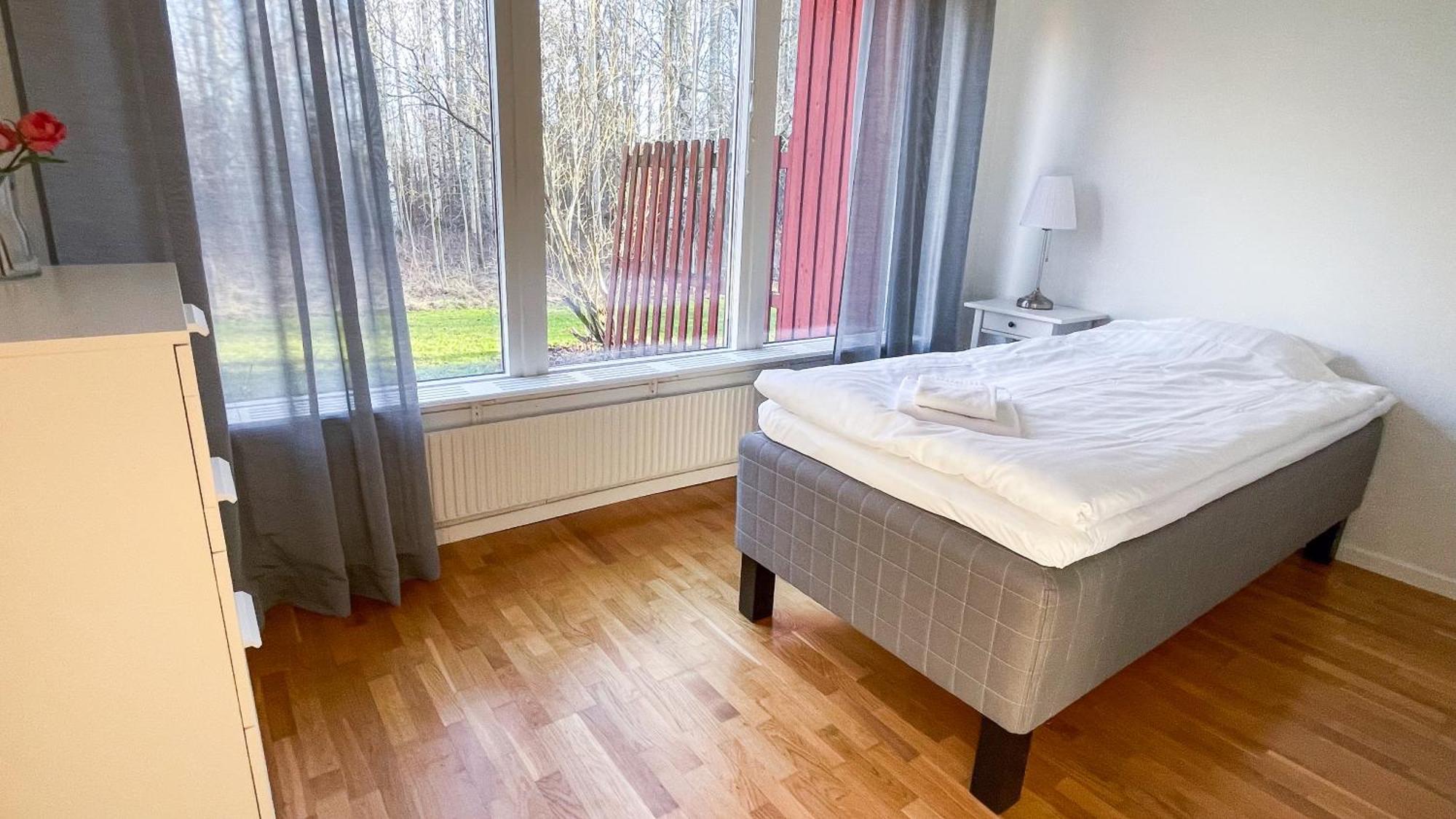 Karlskoga Folkhoegskola Vandrarhem Udden Екстер'єр фото