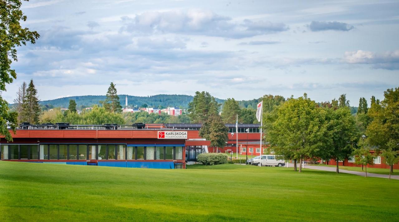 Karlskoga Folkhoegskola Vandrarhem Udden Екстер'єр фото