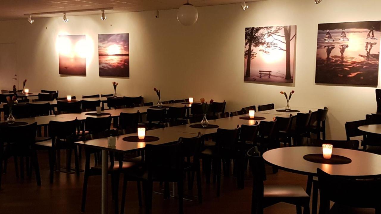 Karlskoga Folkhoegskola Vandrarhem Udden Екстер'єр фото
