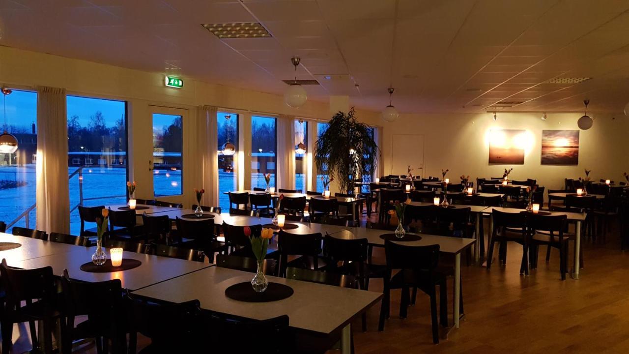 Karlskoga Folkhoegskola Vandrarhem Udden Екстер'єр фото