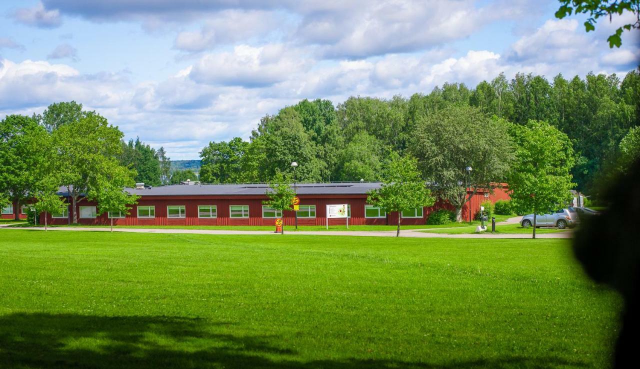 Karlskoga Folkhoegskola Vandrarhem Udden Екстер'єр фото